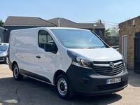 VAUXHALL VIVARO