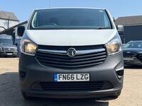 VAUXHALL VIVARO