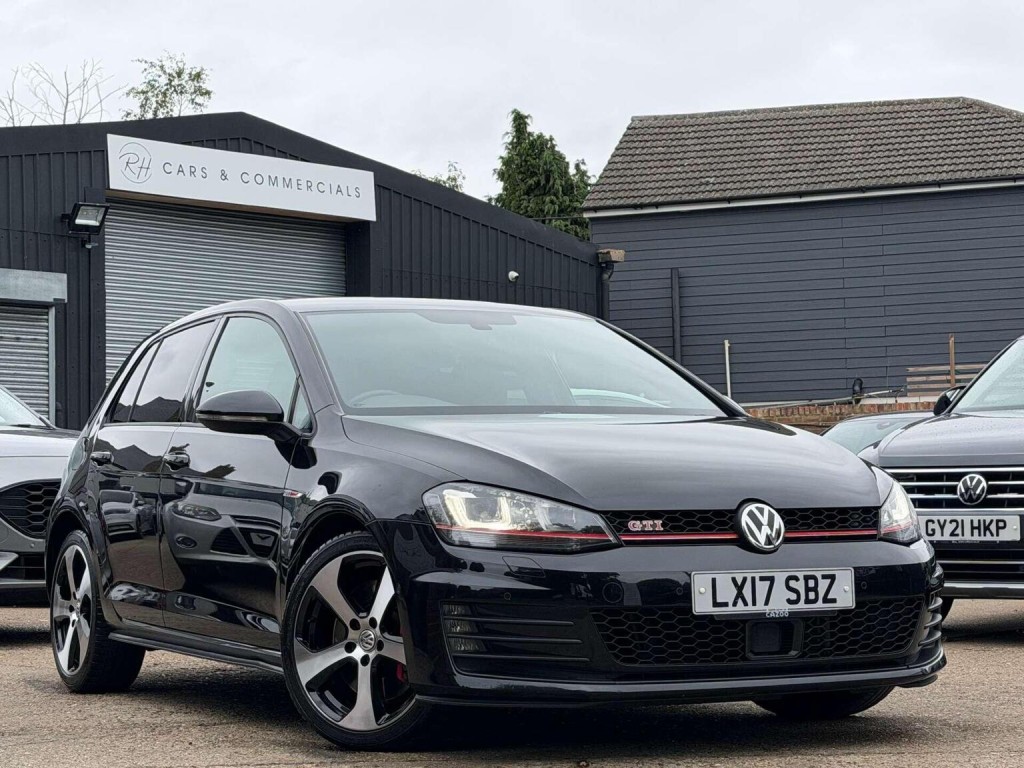 2017 Volkswagen GOLF